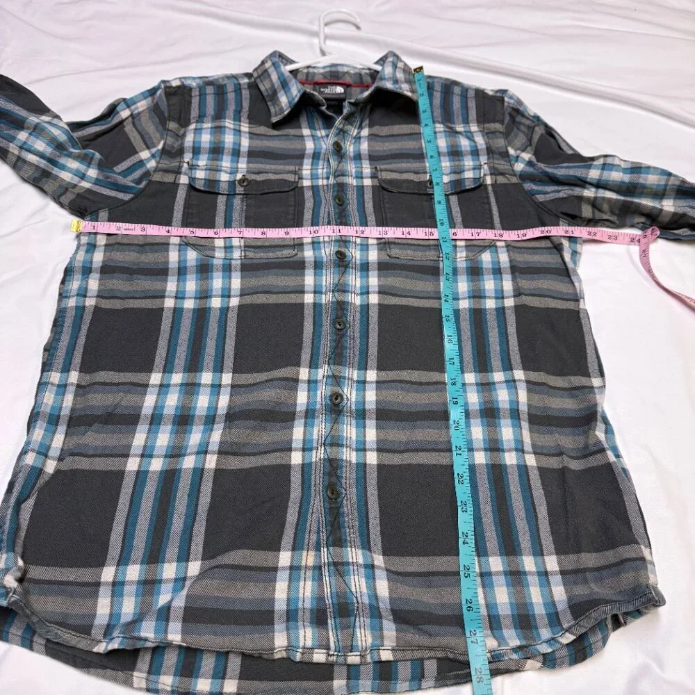 The North Face Men’s M Plaid Button-Down Shirt Gray/Teal‎ EUC